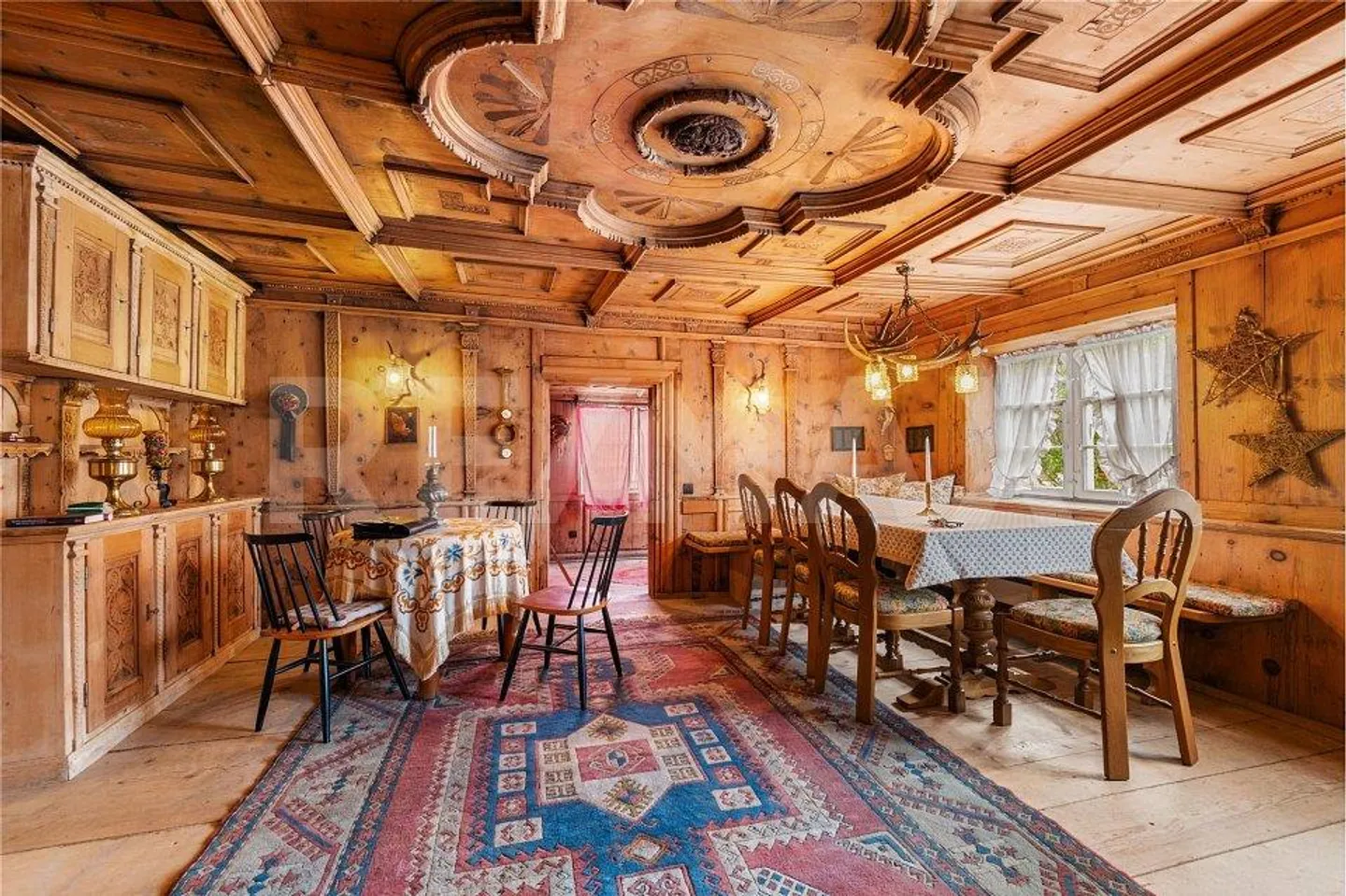 Charmant (par Sprecher) maison bifamiliale avec histoire - Votre nouveau... - Photo 3 sur 13