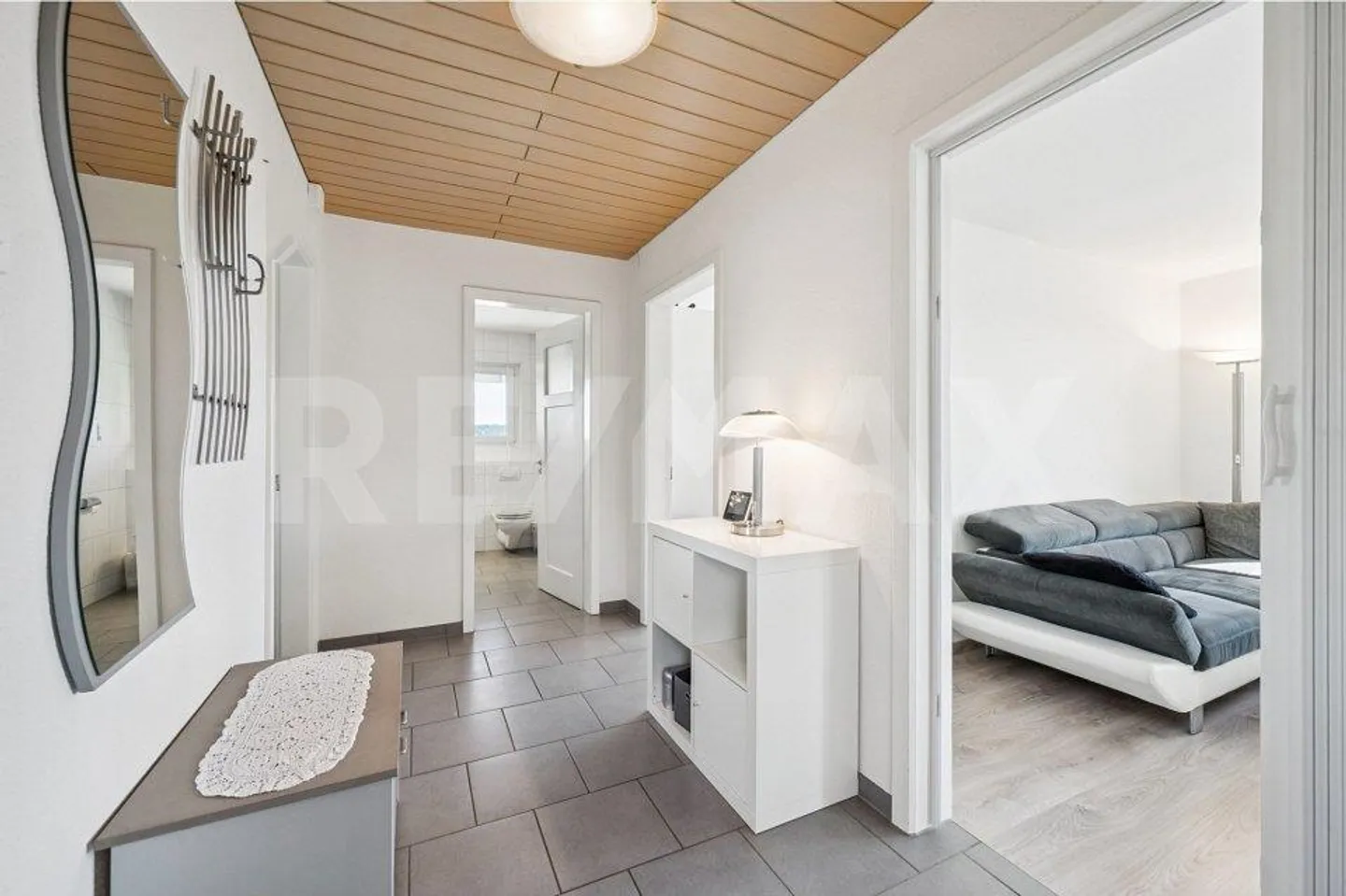 Renovated single to two-family house in the center of Orpund - Photo 11 of 13