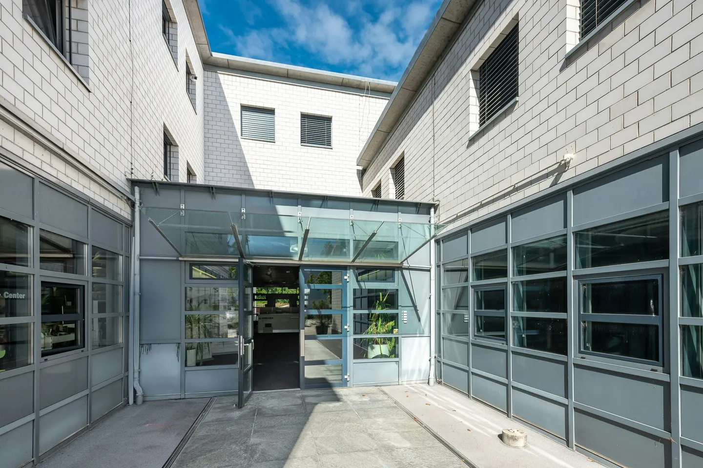 Spazio ufficio in affitto - Foto 6 di 13