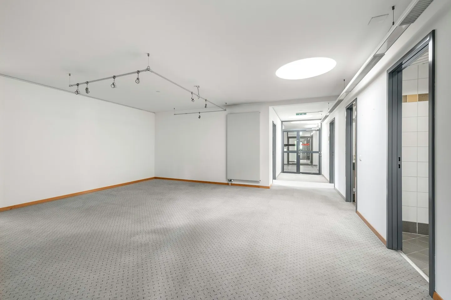 Spazio ufficio in affitto - Foto 11 di 13