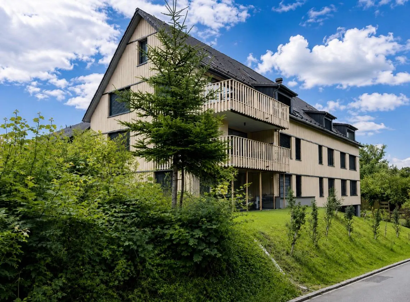 Charmante Maisonette-Appartement mit sonniger Terrasse - Photo 1 sur 11