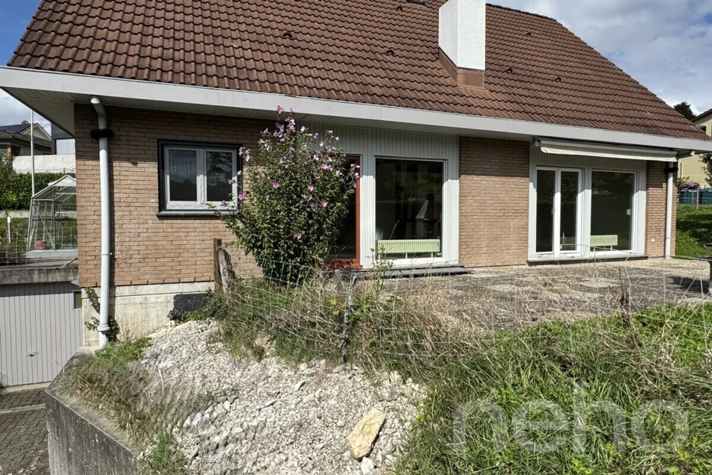 Charmantes Einfamilienhaus mit Gartenidylle und viel Platz in Magden - Foto 3 von 13