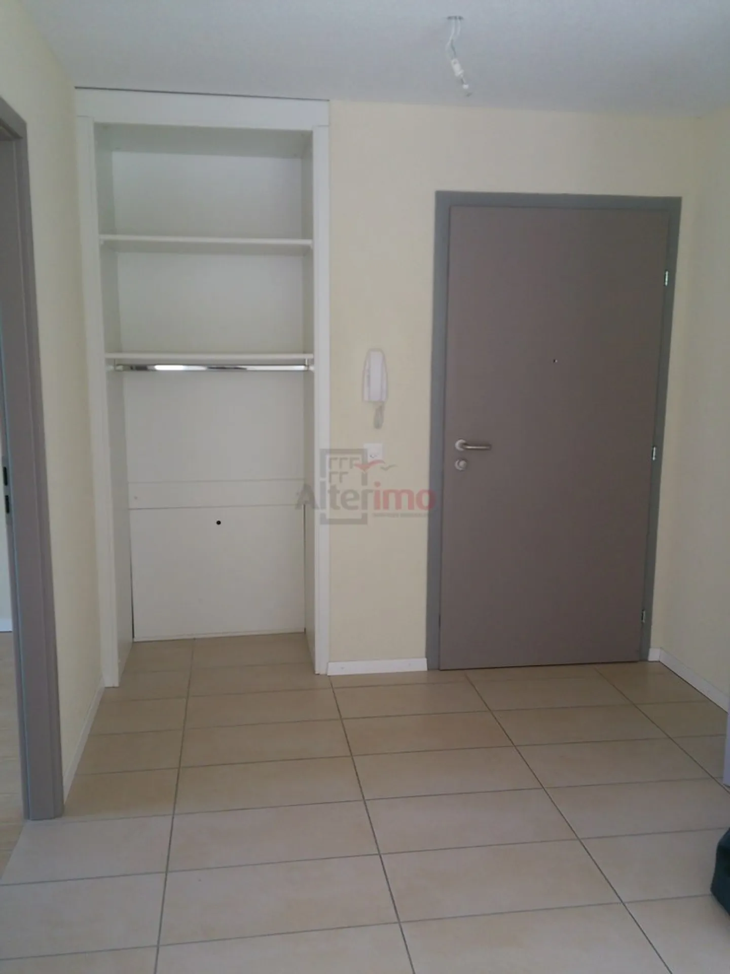 Apartment for rent - Photo 5 of 7