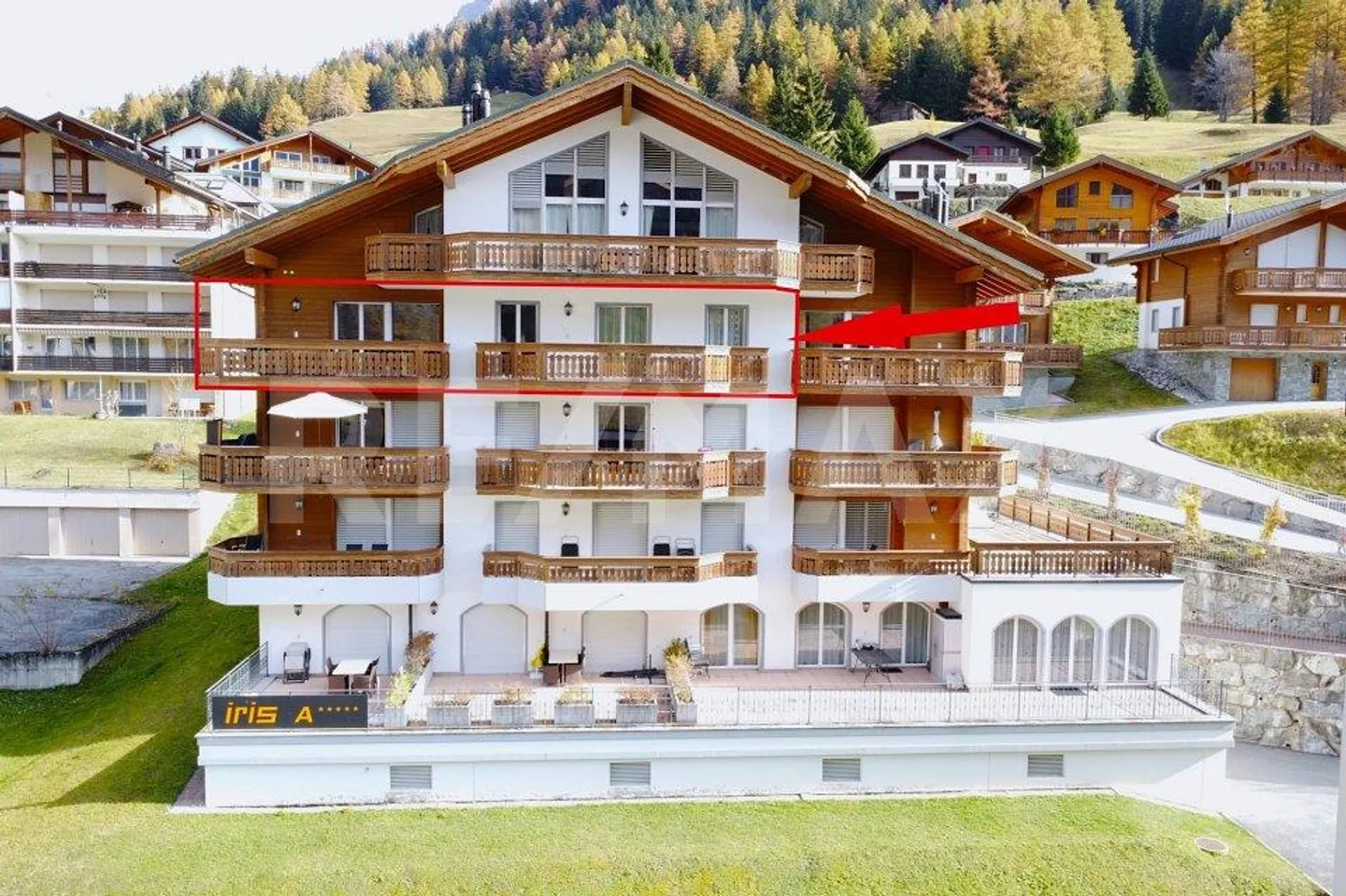 Stylish 5.5-room apartment with exclusive wellness area in Leuk... - Photo 1 of 13