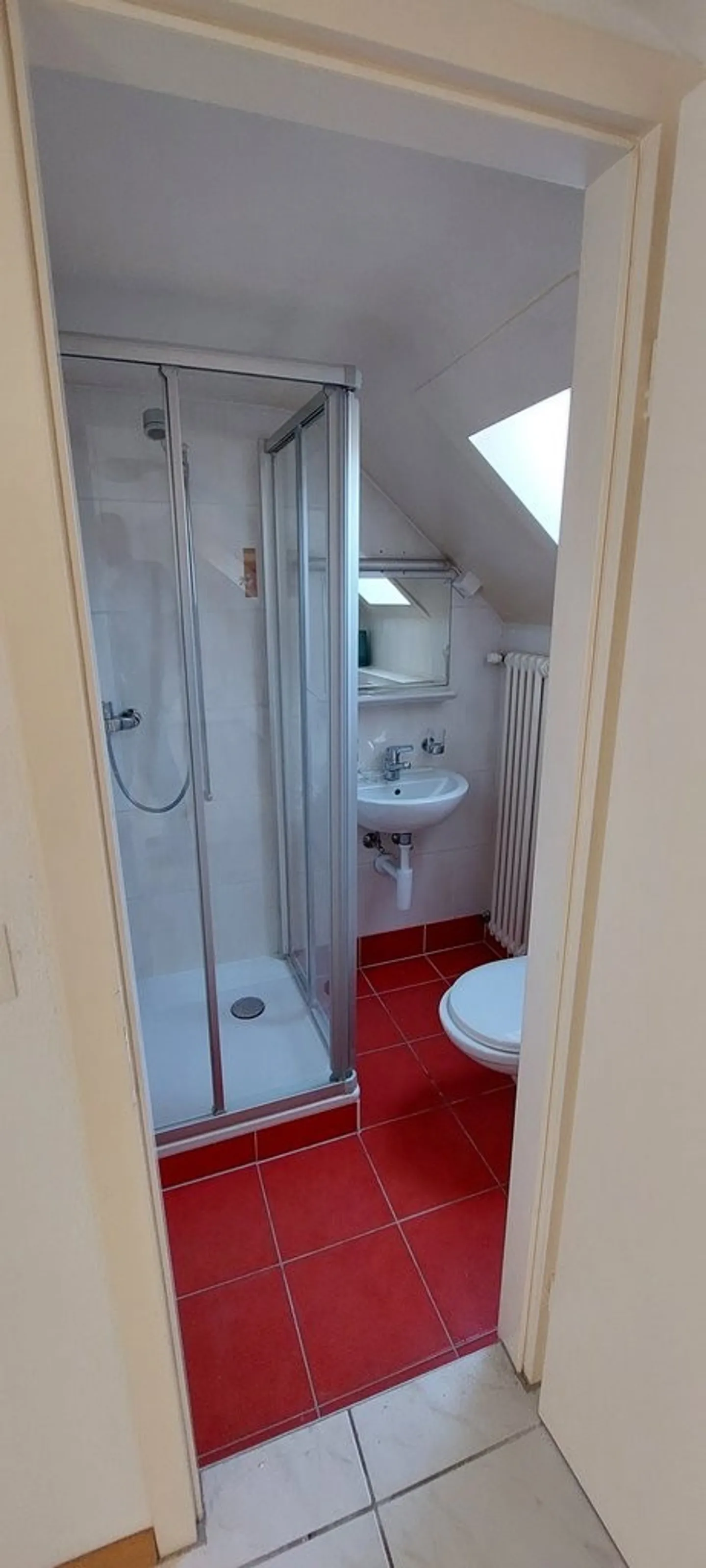 Charming 2-room apartment in a quiet neighborhood - Photo 5 of 5