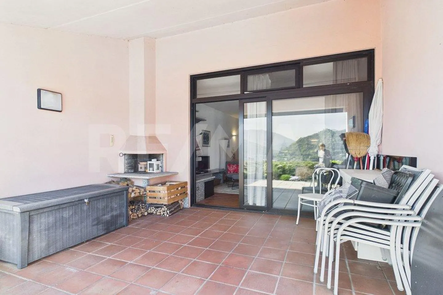 Renovierte Zwei-Zimmer-Wohnung mit Seeblick - Cuasso al Lago - Italien - Foto 5 von 13