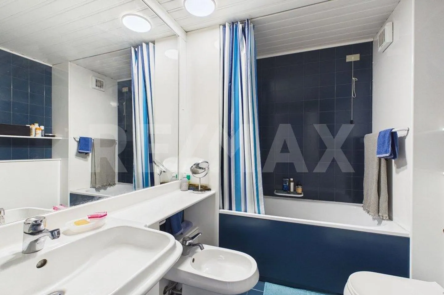 Renovierte Zwei-Zimmer-Wohnung mit Seeblick - Cuasso al Lago - Italien - Foto 11 von 13