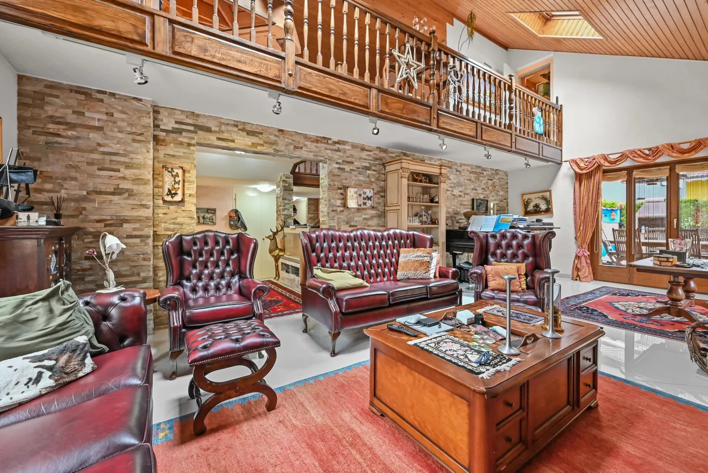 BOUVERET - BEAUTIFUL INDIVIDUAL VILLA 8 ROOMS WITH POOL AND GARDEN - Photo 6 of 19