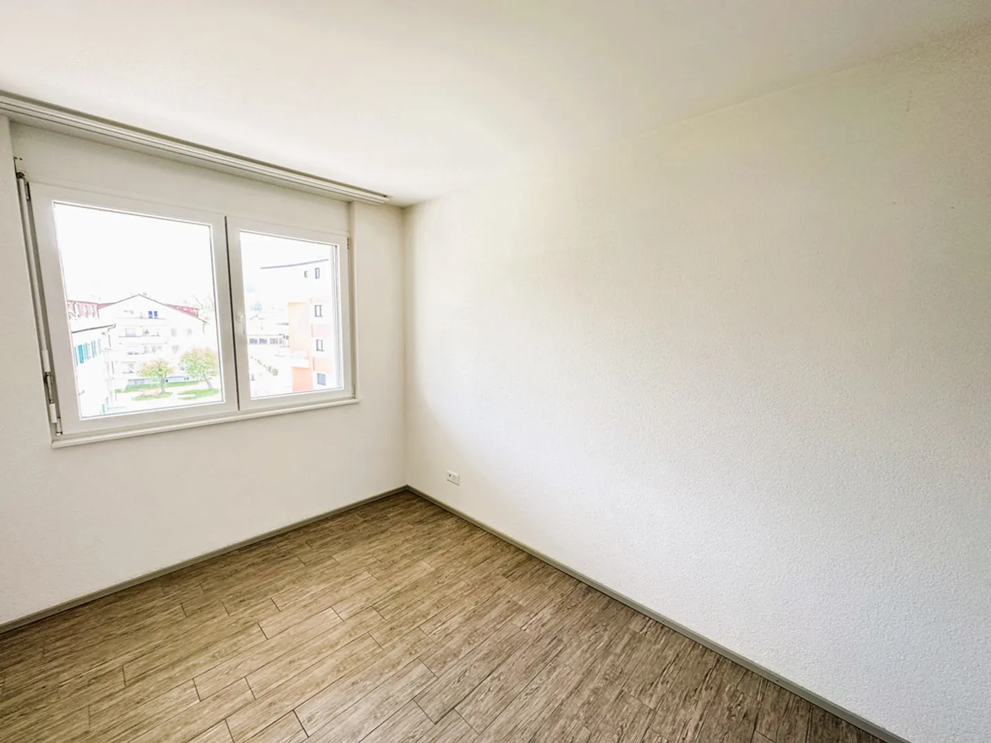 A large sunny terrace in a quiet neighborhood - Photo 7 of 11