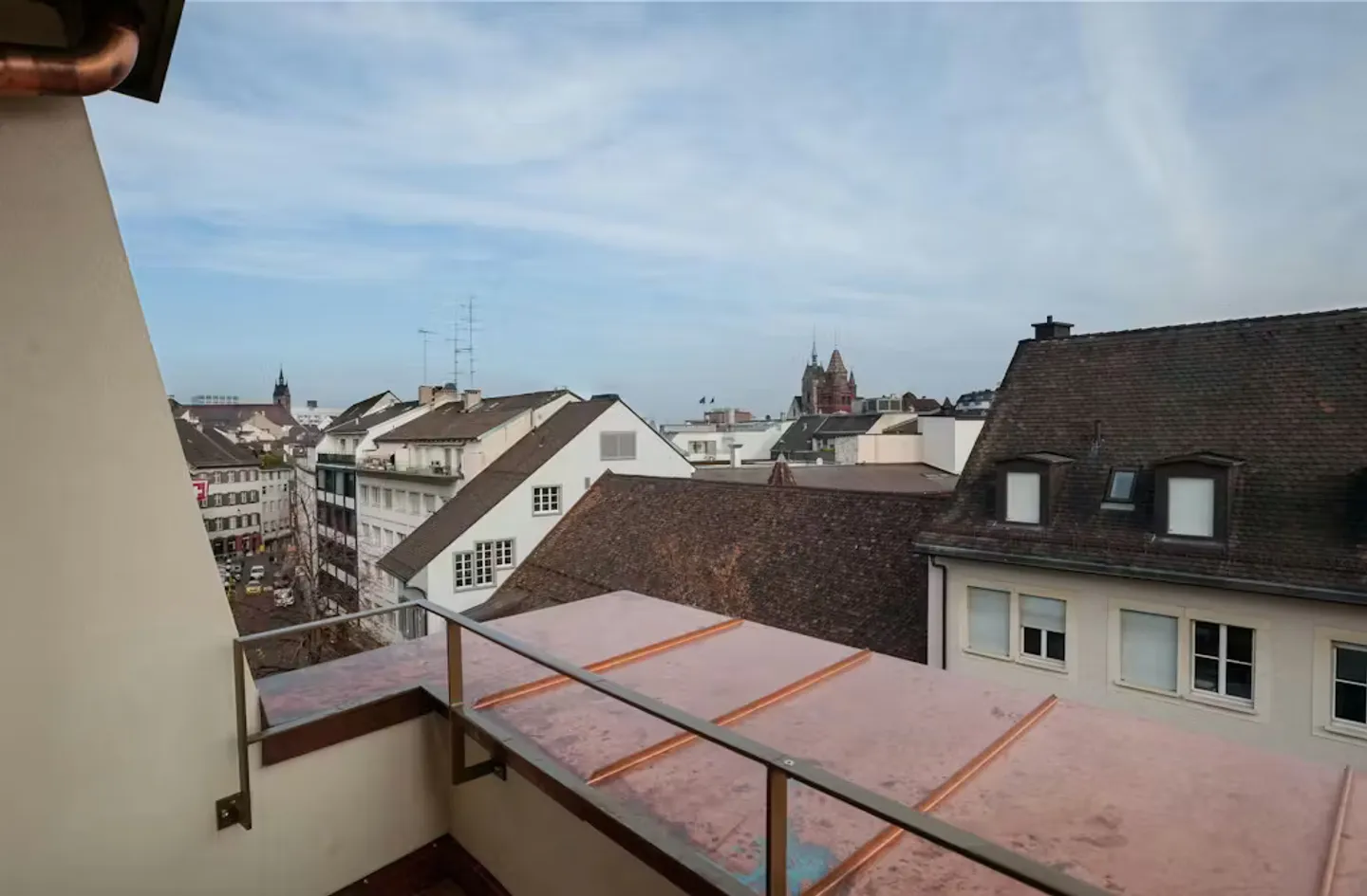 Charming Apartment in Basel - Photo 5 of 10