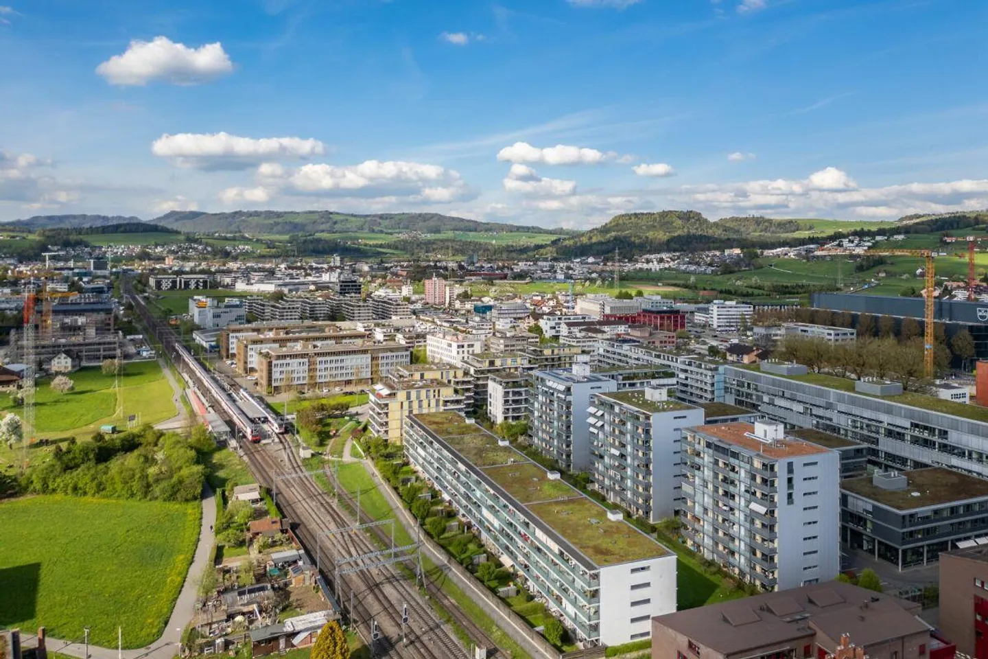 4 1/2-Zimmer-Stadtwohnung an zentraler und ruhiger Lage in Zug - Photo 16 of 17