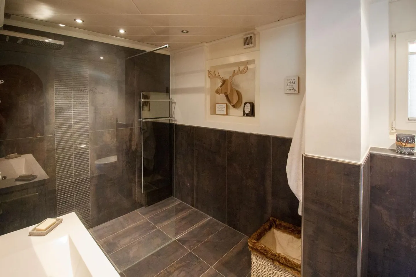 Luxurious Duplex Apartment - Photo 7 of 12