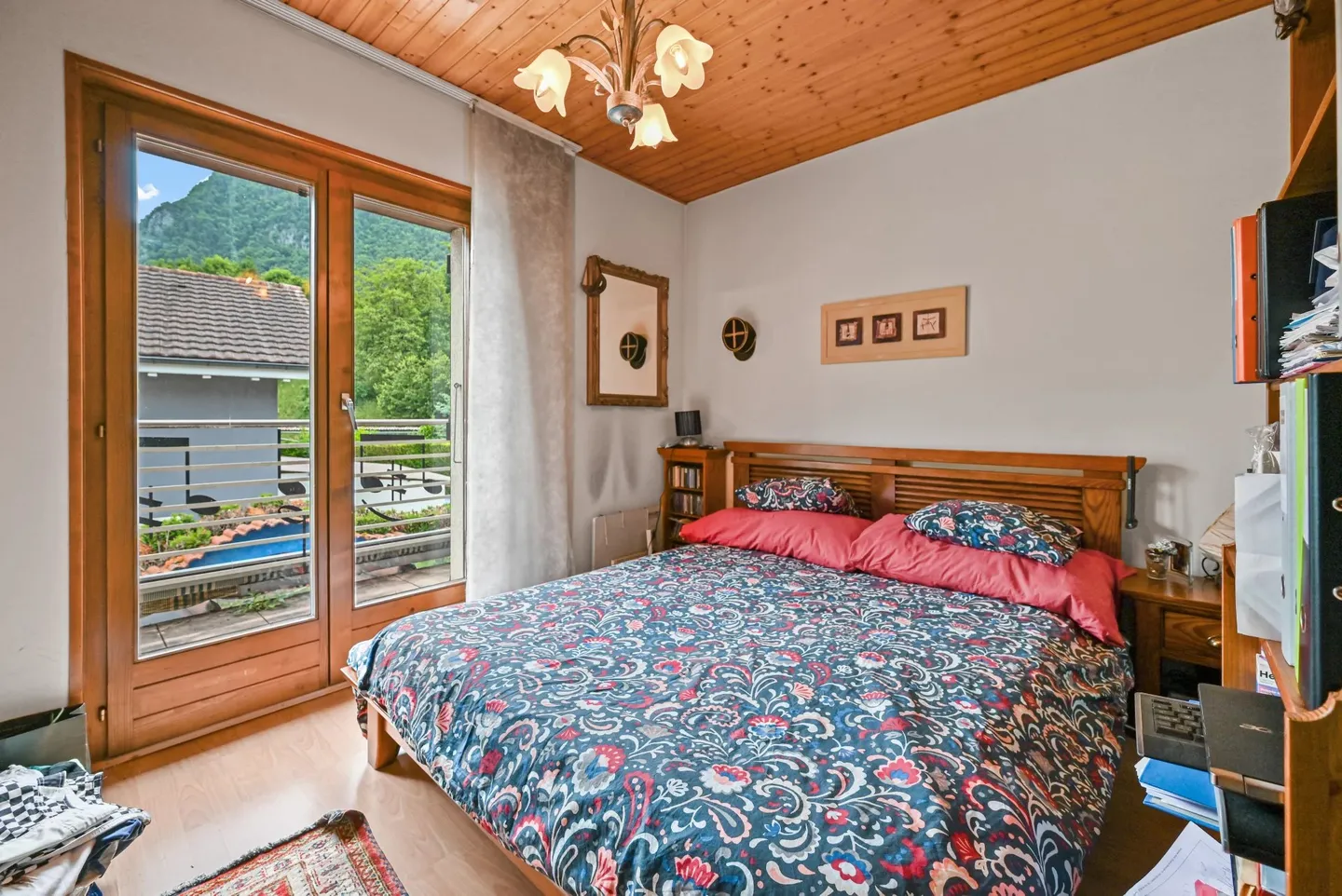 BOUVERET - BEAUTIFUL INDIVIDUAL VILLA 8 ROOMS WITH POOL AND GARDEN - Photo 14 of 19