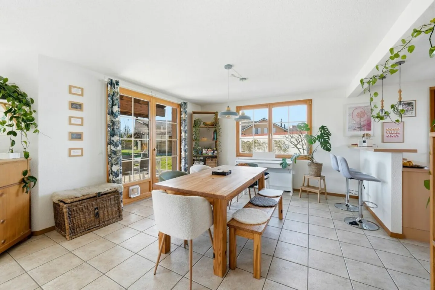 Magnifique villa individuelle à Yvonand, à quelques pas des plages ! - Photo 4 sur 14