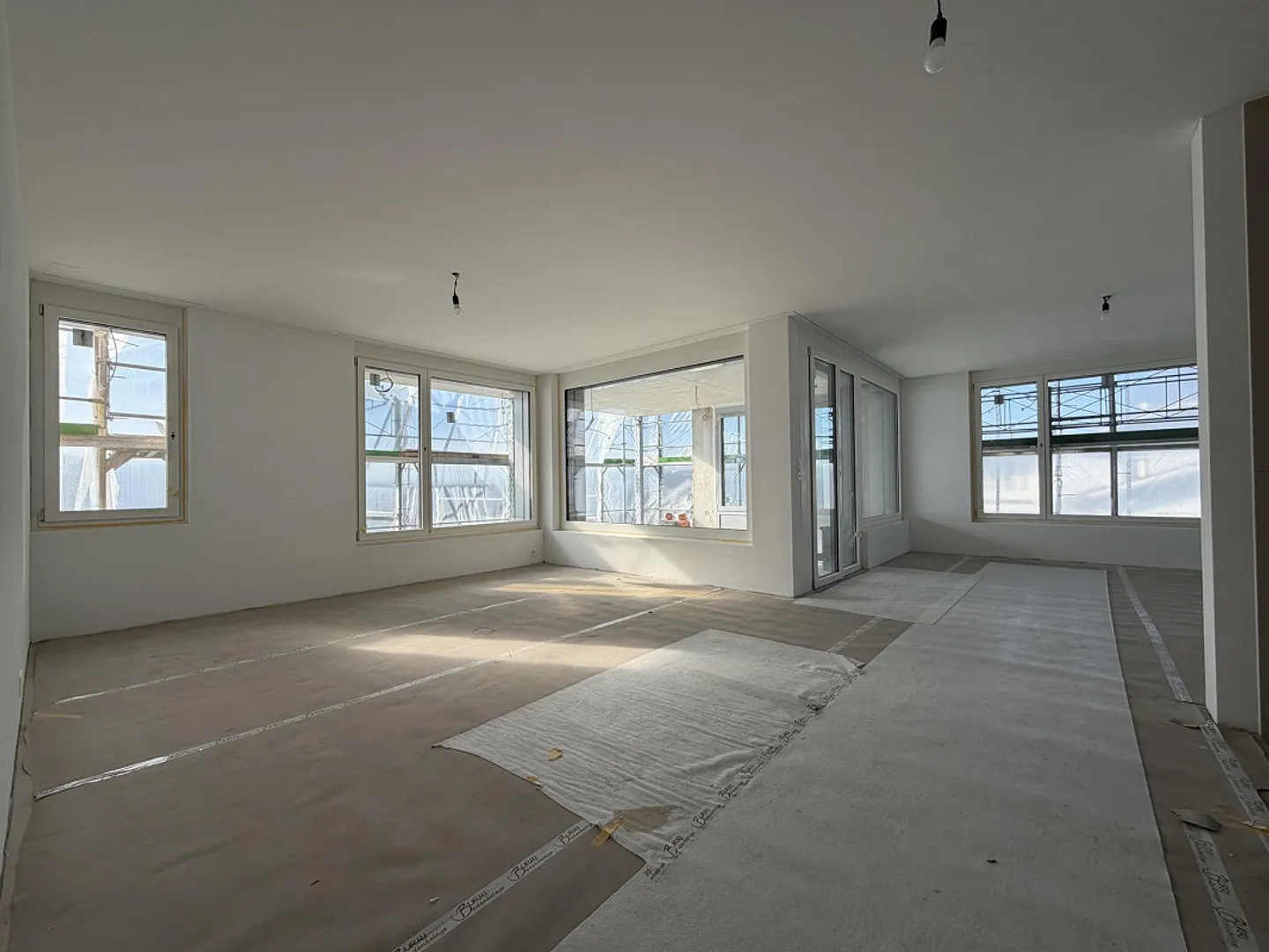 First rental 5.5-room new apartment - Photo 4 of 10