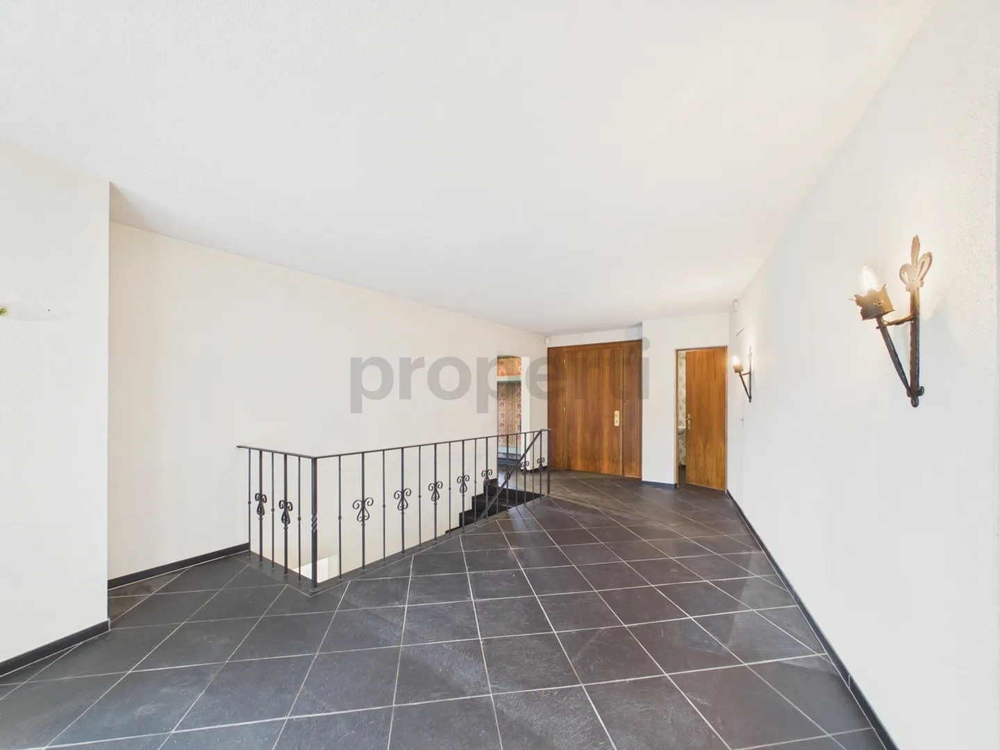 Maison individuelle spacieuse de 6,5 pièces avec vue à Adliswil - Photo 6 sur 13