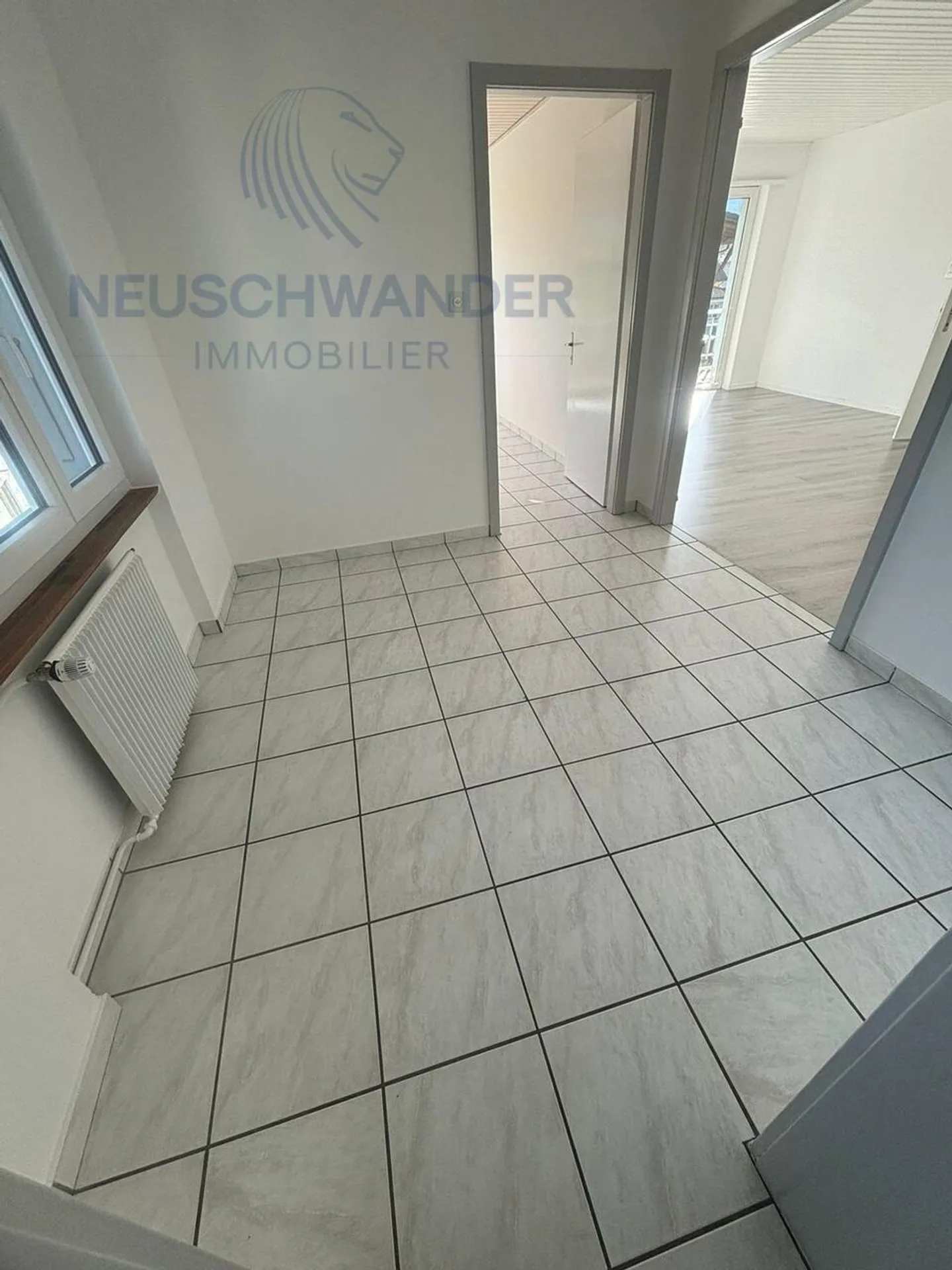 Apartment for rent - Photo 3 of 11