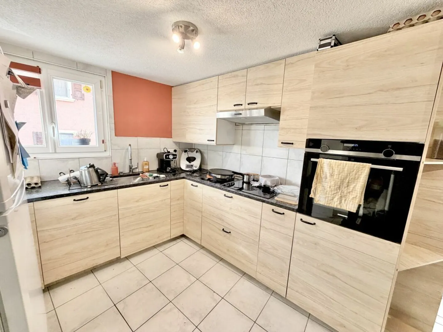 Casa con 3 appartamenti nel centro di Ardon - Foto 16 di 27