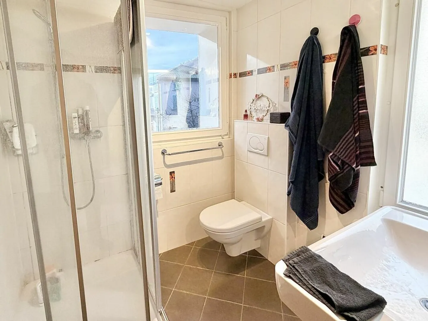 Casa con 3 appartamenti nel centro di Ardon - Foto 15 di 27