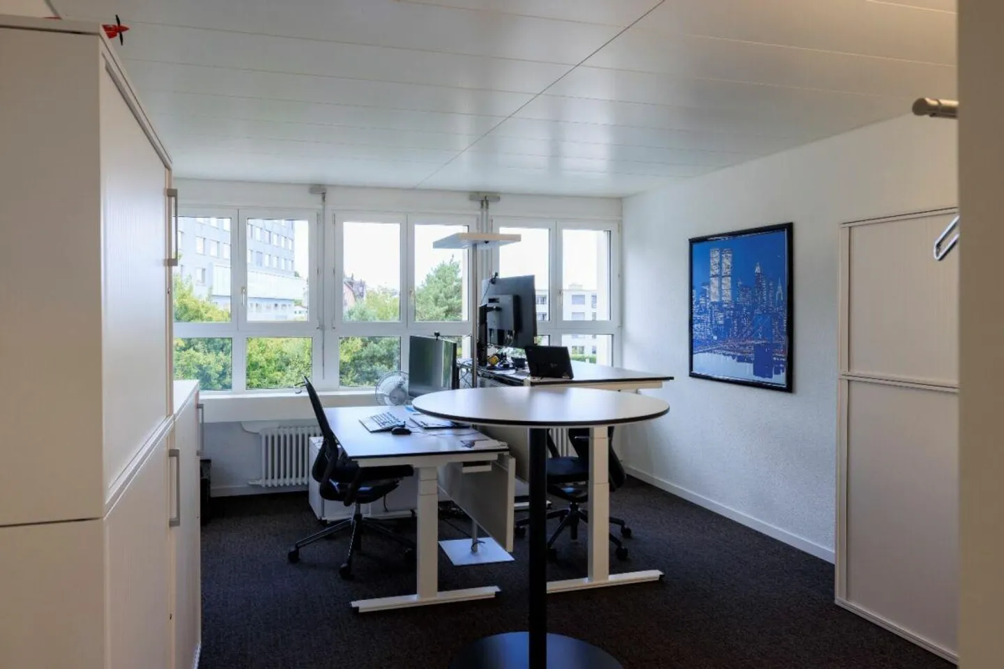 Office space for rent - Photo 3 of 9