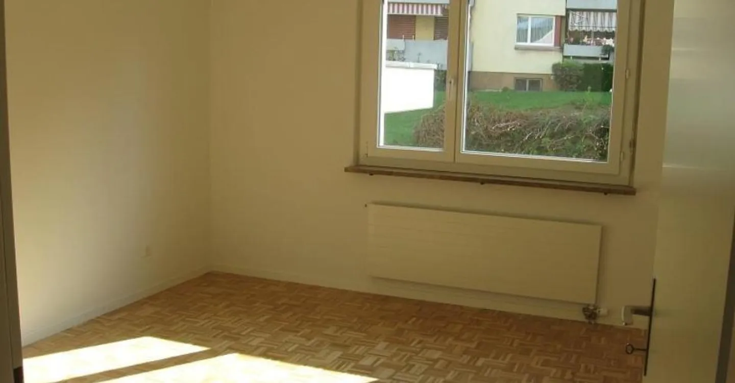 Balcone con sole serale, cucina moderna aperta sul soggiorno - Foto 2 di 6