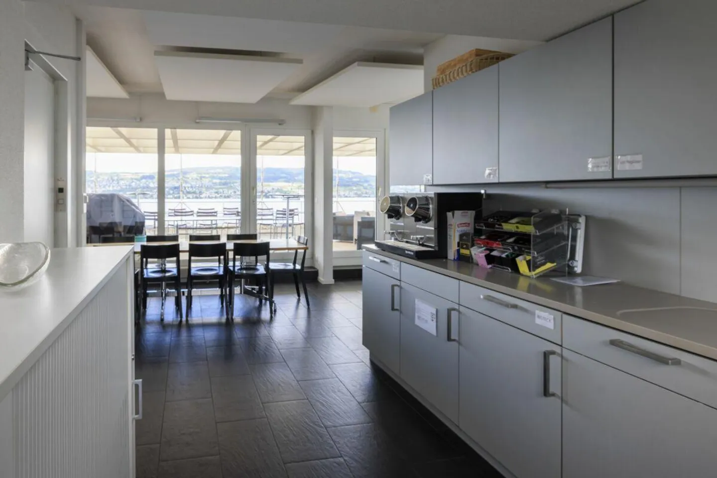 Office space for rent - Photo 6 of 9