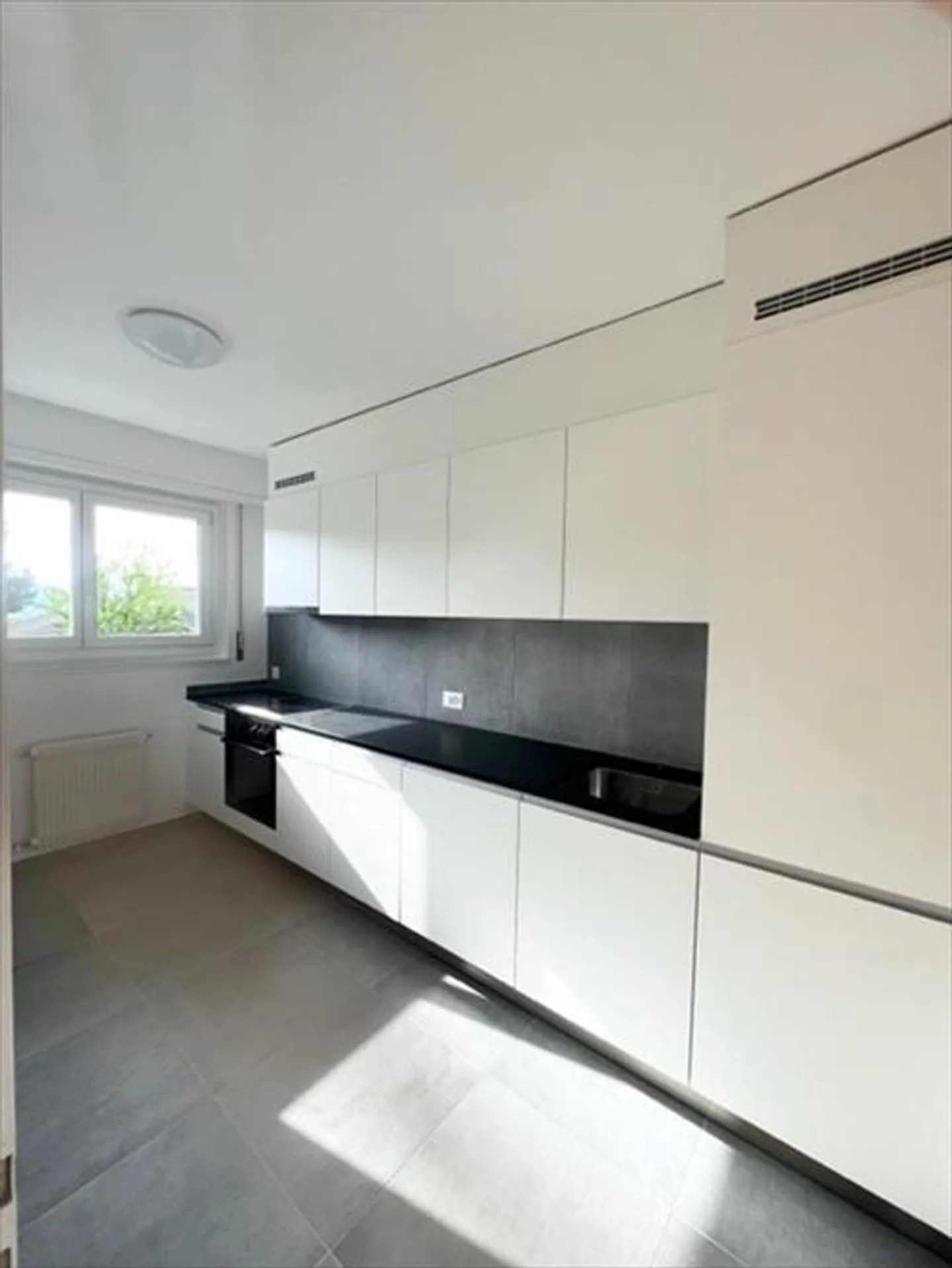 Pully - Magnificent bright 5-room apartment and 1-2 on the 3rd floor - Chemin de Fontannettaz 23 - Photo 4 of 10