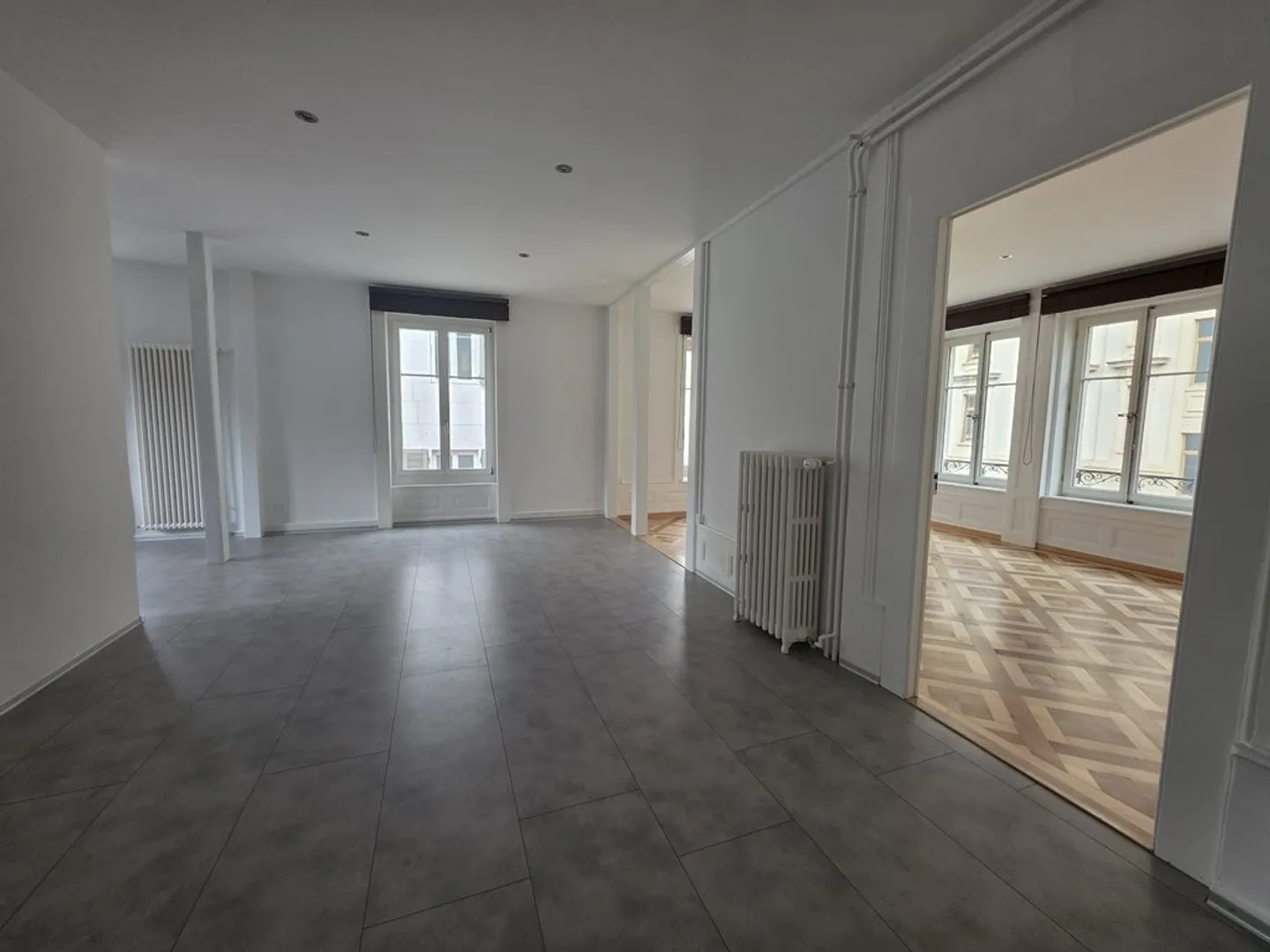 4,5 AUSGEZEICHNETE ZIMMER VON 150 M2 - Foto 7 von 10