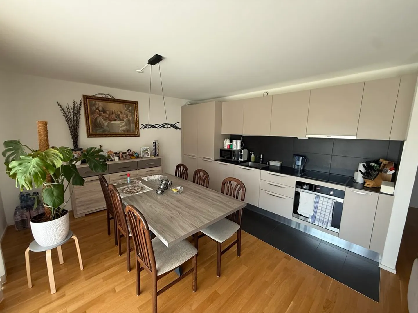 Appartement Moderne avec Terrasse - Photo 5 sur 8