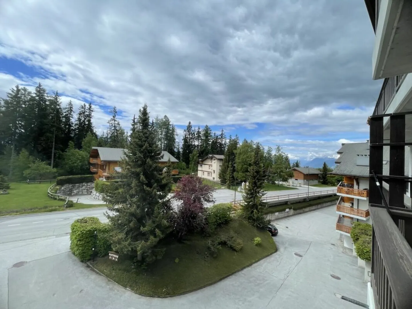 Alloggio arredato, stagione o inverno 4 mesi, seconda casa a Crans Montana - Foto 5 di 11