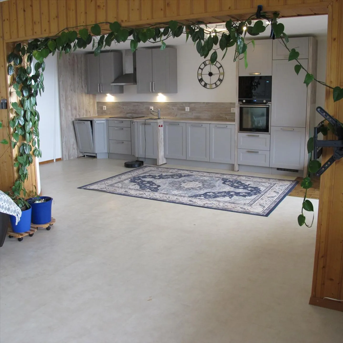 4.5 Room Apartment - Photo 3 of 7