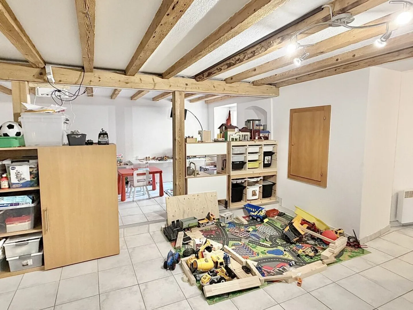 Casa con 3 appartamenti nel centro di Ardon - Foto 24 di 27