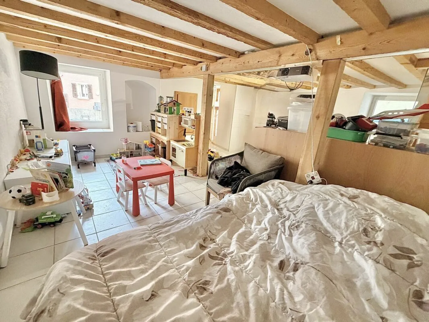 Casa con 3 appartamenti nel centro di Ardon - Foto 27 di 27