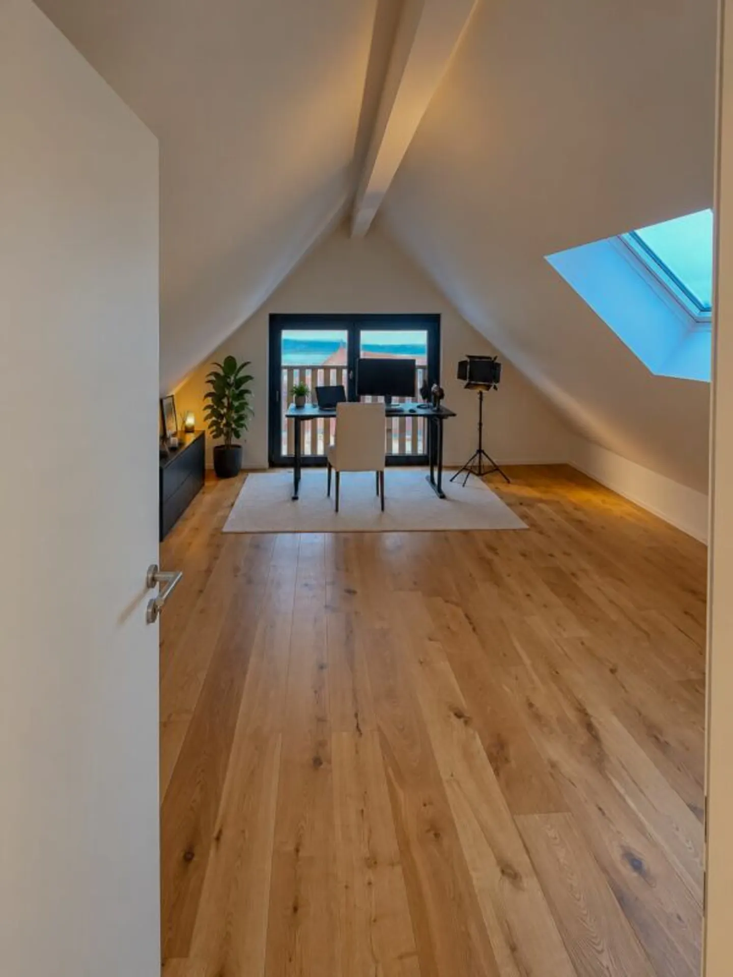 Charmante Wohnung in Volketswil - Foto 3 von 8