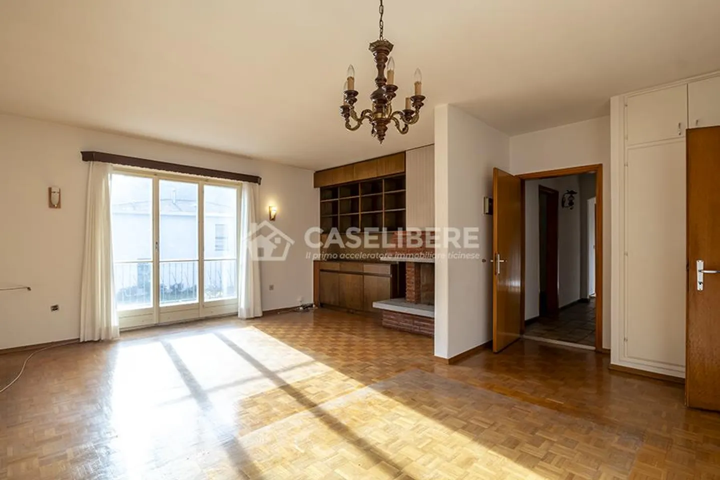 EINFAMILIENHAUS MIT GARTEN IN LOSTALLO - Foto 4 von 21