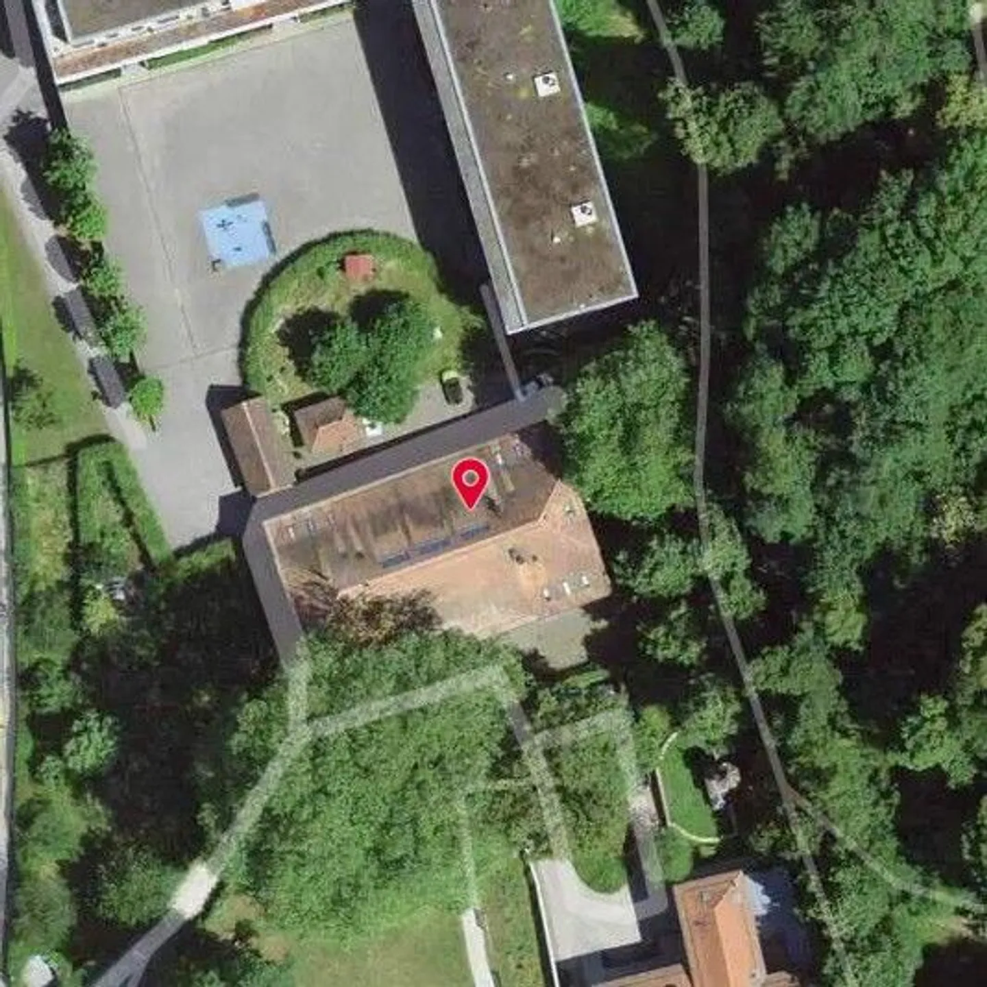 House with Restaurant in DDP - Photo 2 of 13