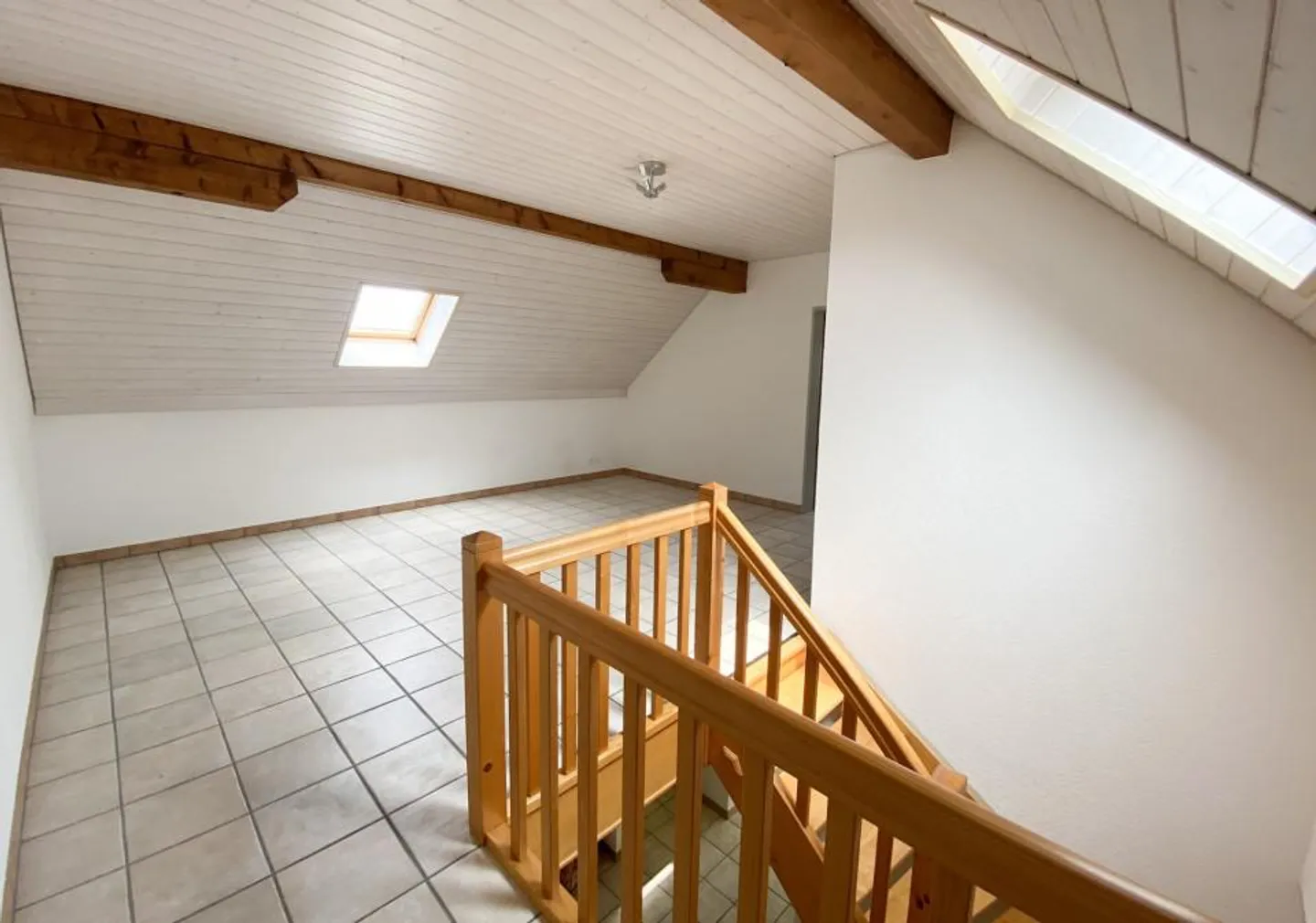 Duplex for rent - Photo 5 of 10