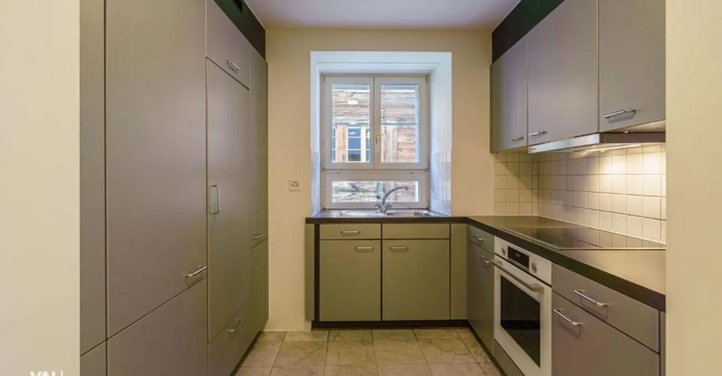 Bright, inviting apartment with lots of charm in the village center - Photo 3 of 10