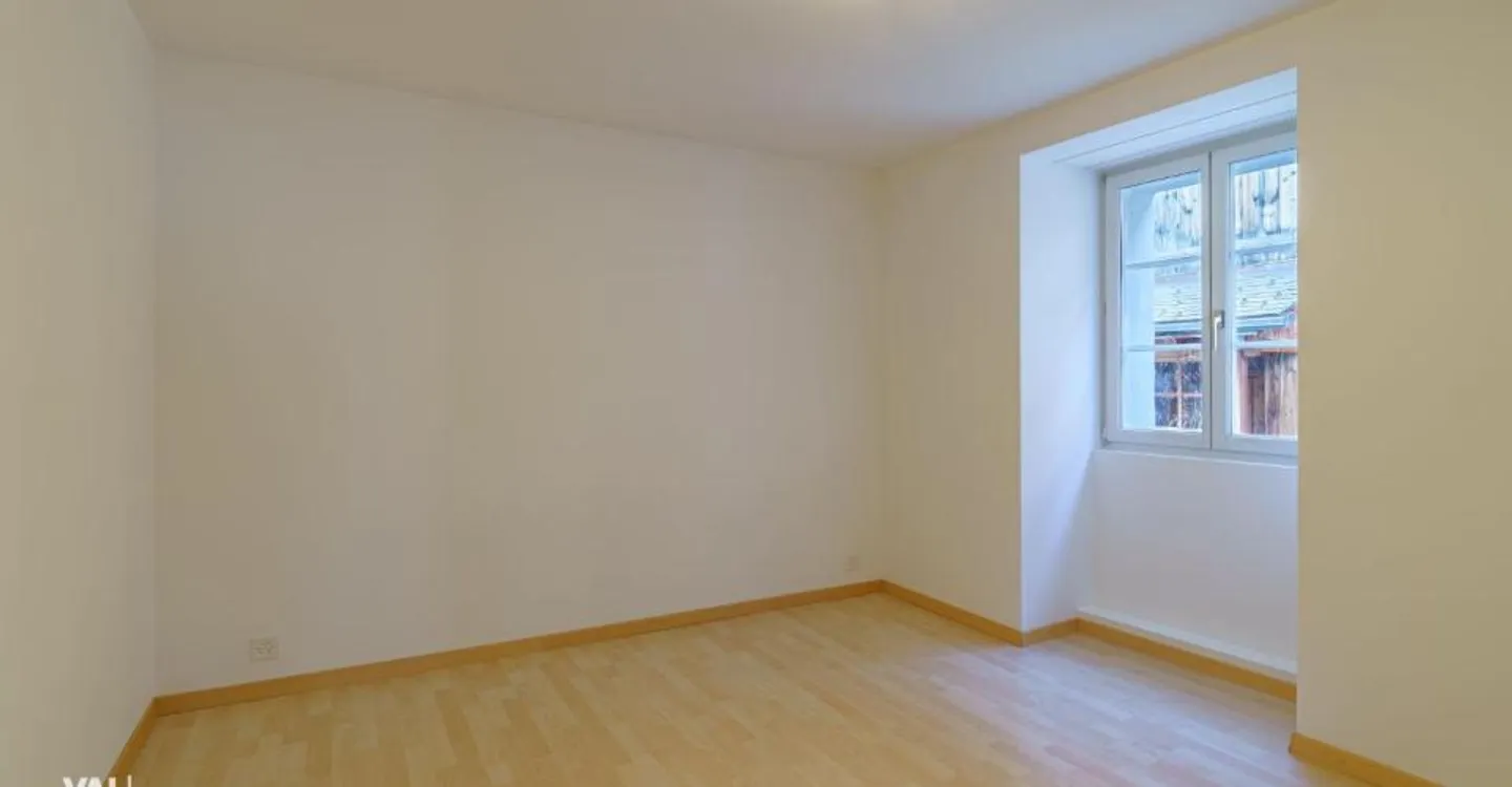 Bright, inviting apartment with lots of charm in the village center - Photo 4 of 10