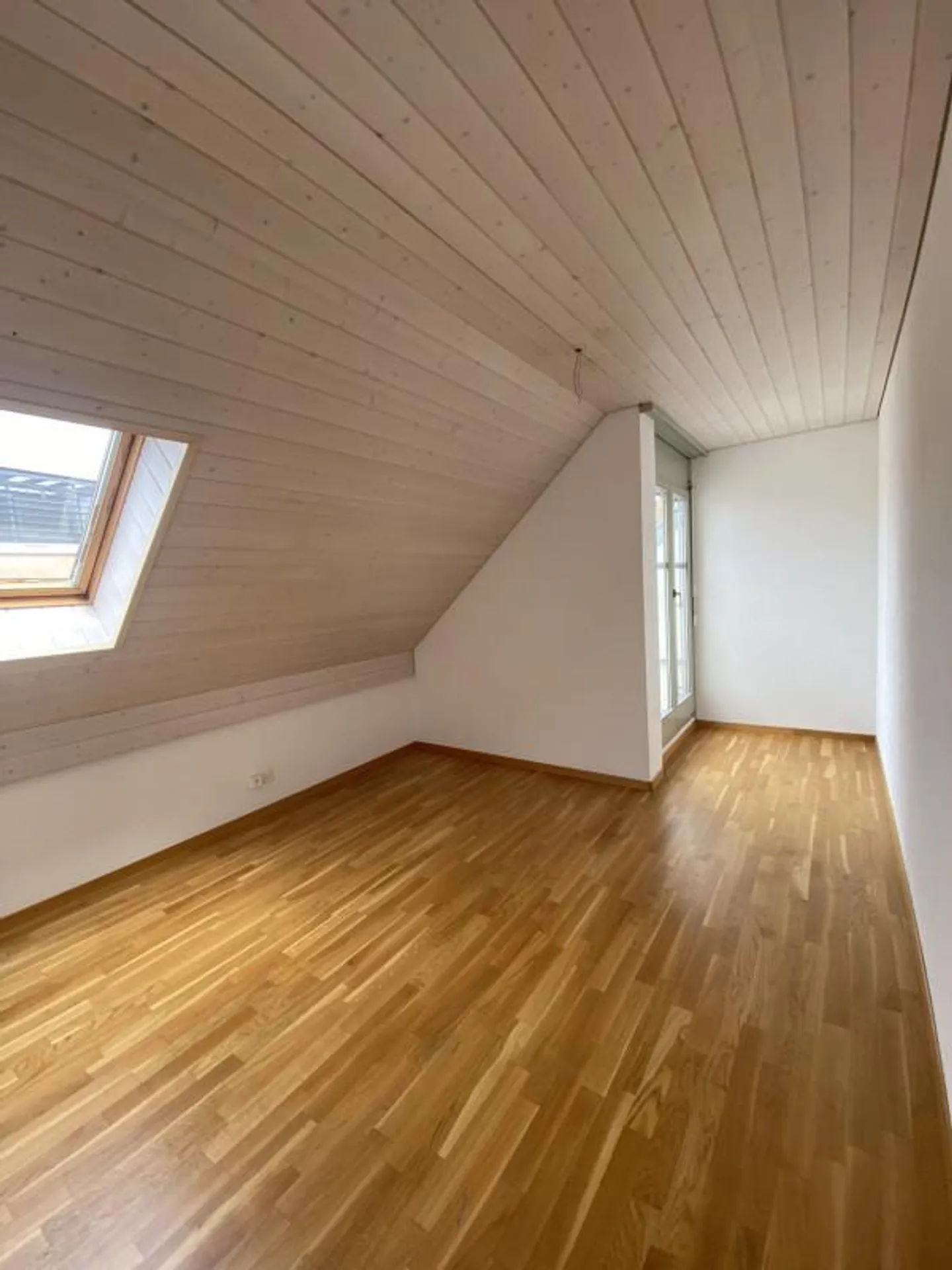 Duplex for rent - Photo 10 of 10
