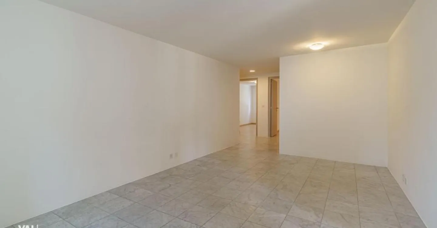 Bright, inviting apartment with lots of charm in the village center - Photo 5 of 10