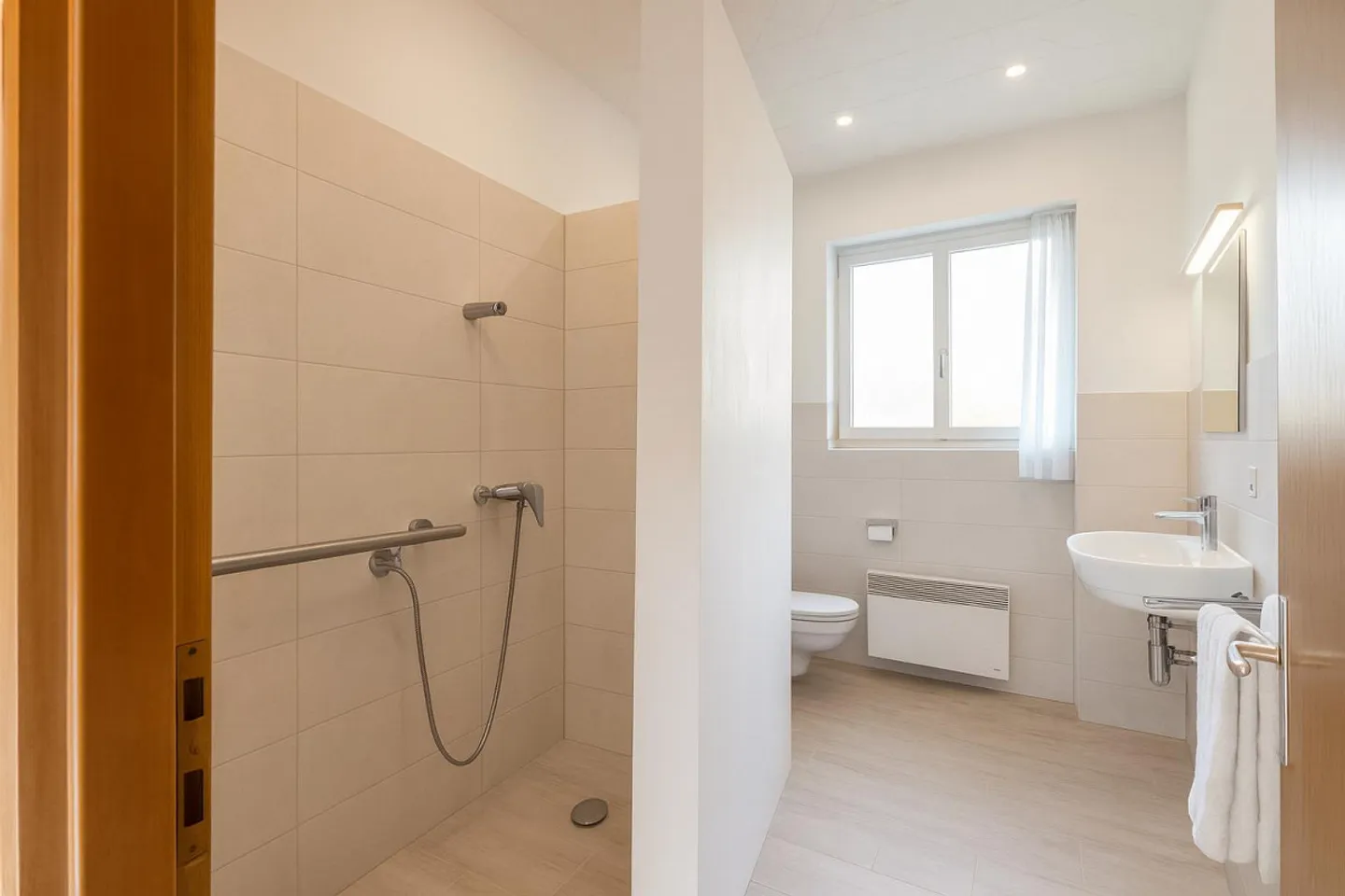 EINFAMILIENHAUS MIT GARTEN IN LOSTALLO - Foto 21 von 21