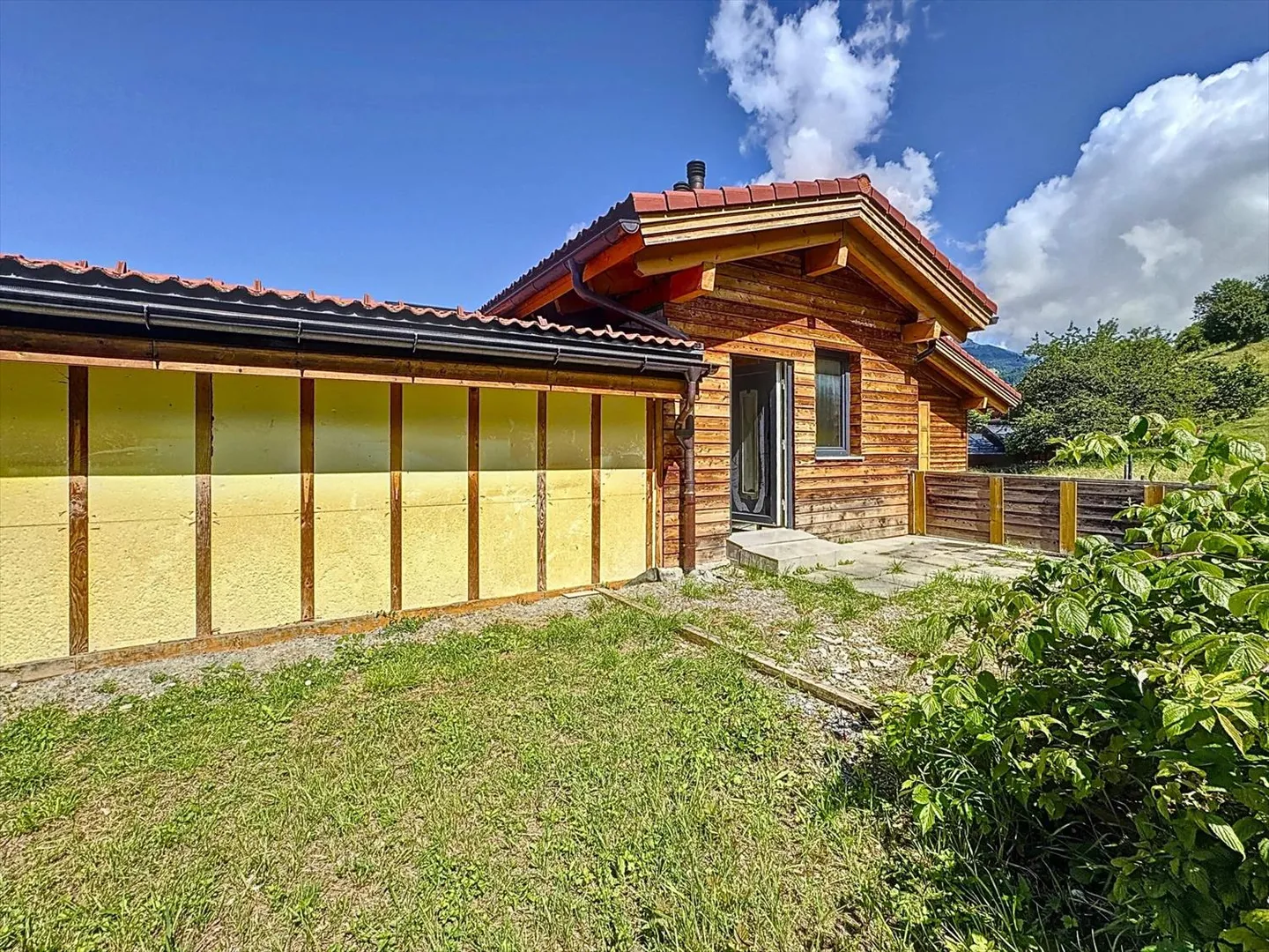 Opportunity not to be missed in the heart of the village! - Photo 6 of 6