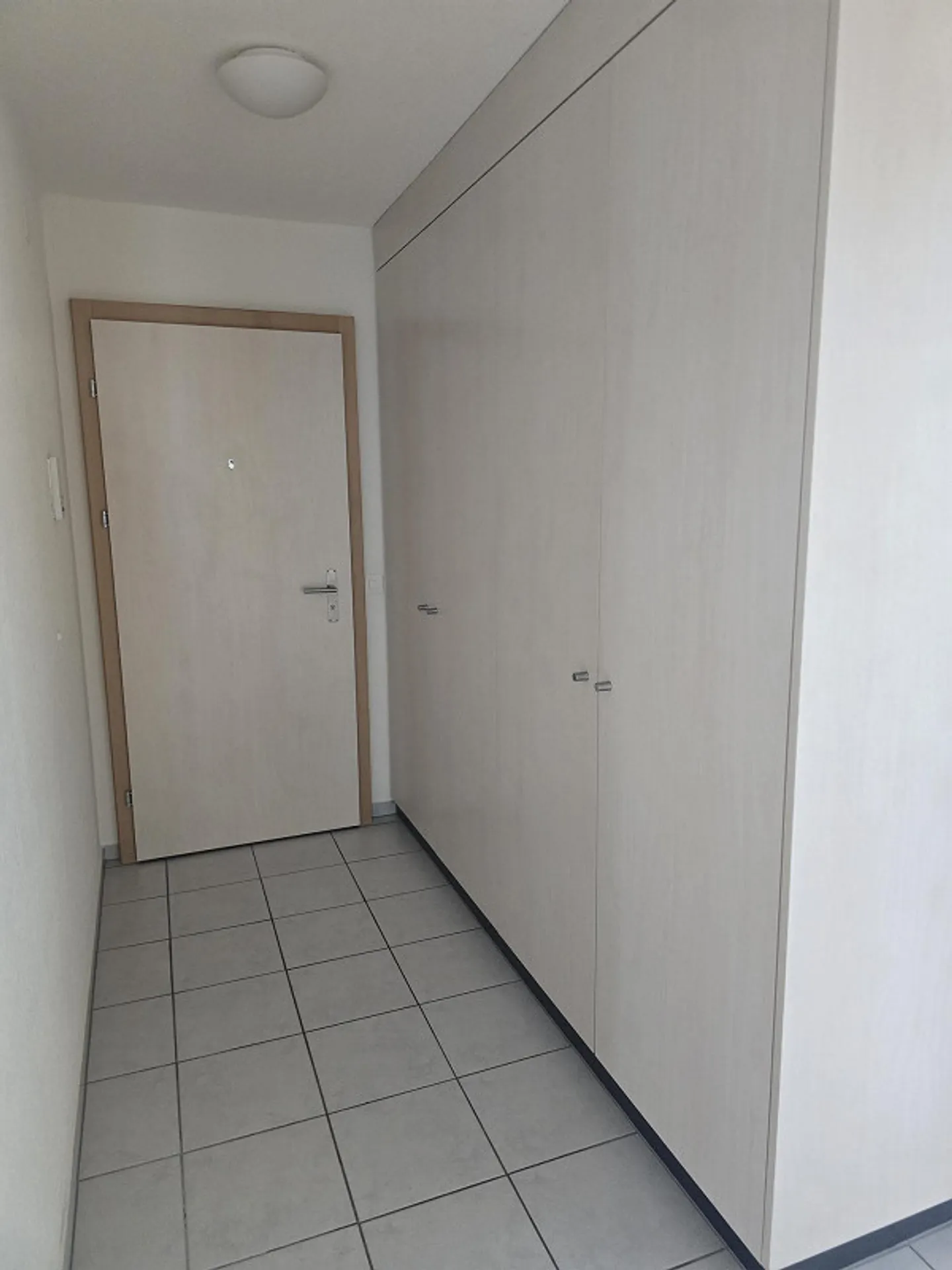 appartement spacieux et calme de 4 pièces - Photo 9 sur 10