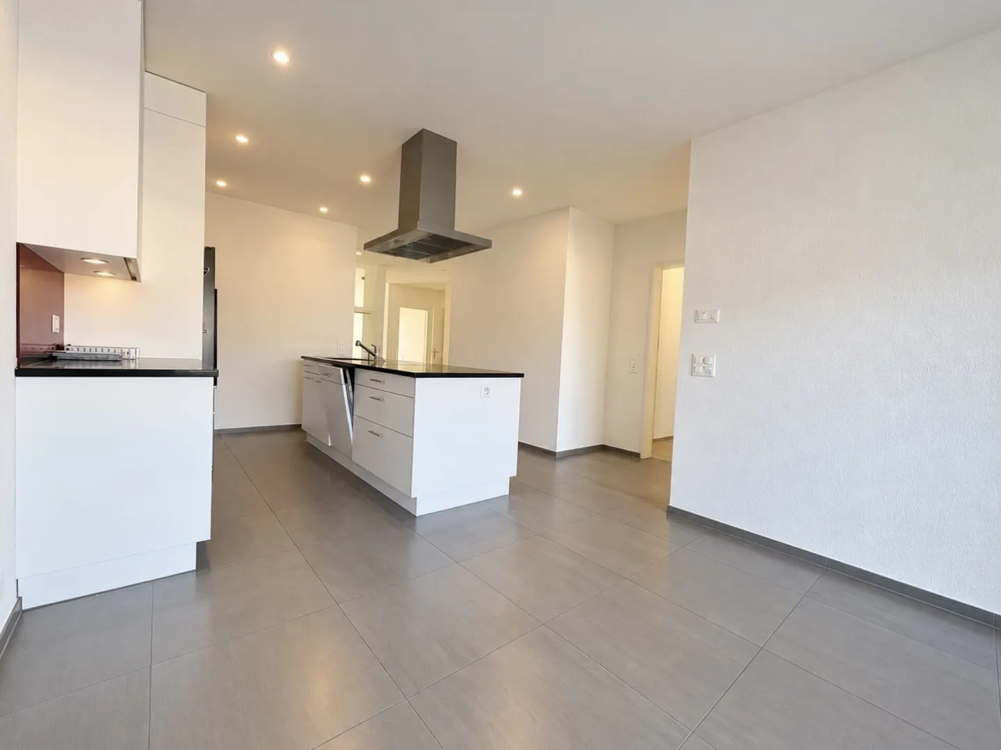 Grosszügige 4.5-Zimmer-Wohnung - Foto 3 von 9