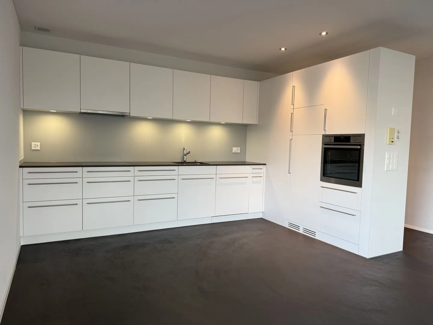 Moderne 2.5 Zimmerwohnung mitten in der Stadt und doch im Grünen - Foto 2 von 10