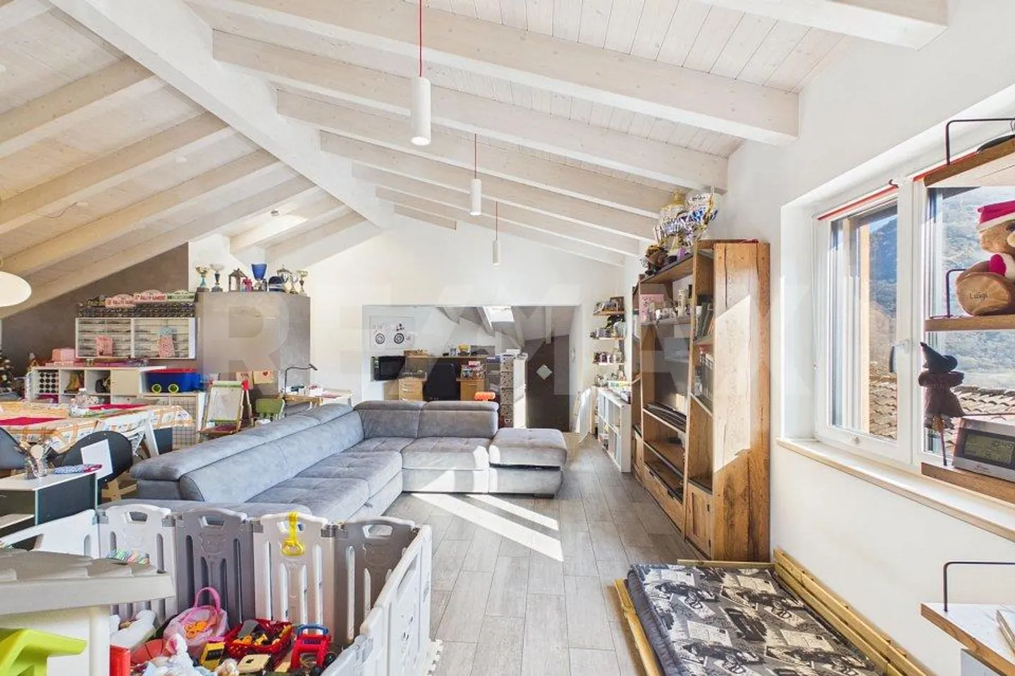 Casa unifamiliare spaziosa nel cuore di Sigirino - Foto 7 di 13