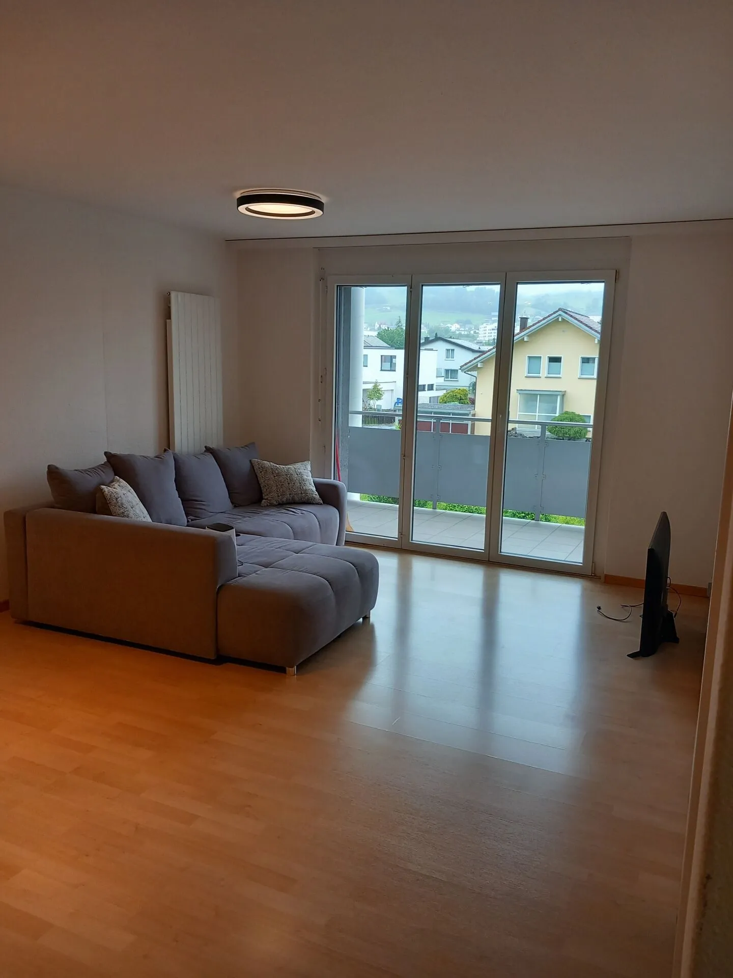 Vivere al centro e sentirsi bene - appartamento ben tenuto di 2,5 stanze - Foto 3 di 8