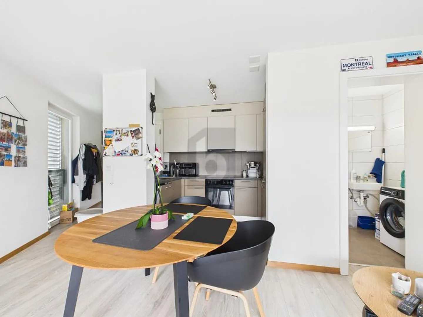 IN THE HEART OF THE COUNTRYSIDE - Photo 2 of 6