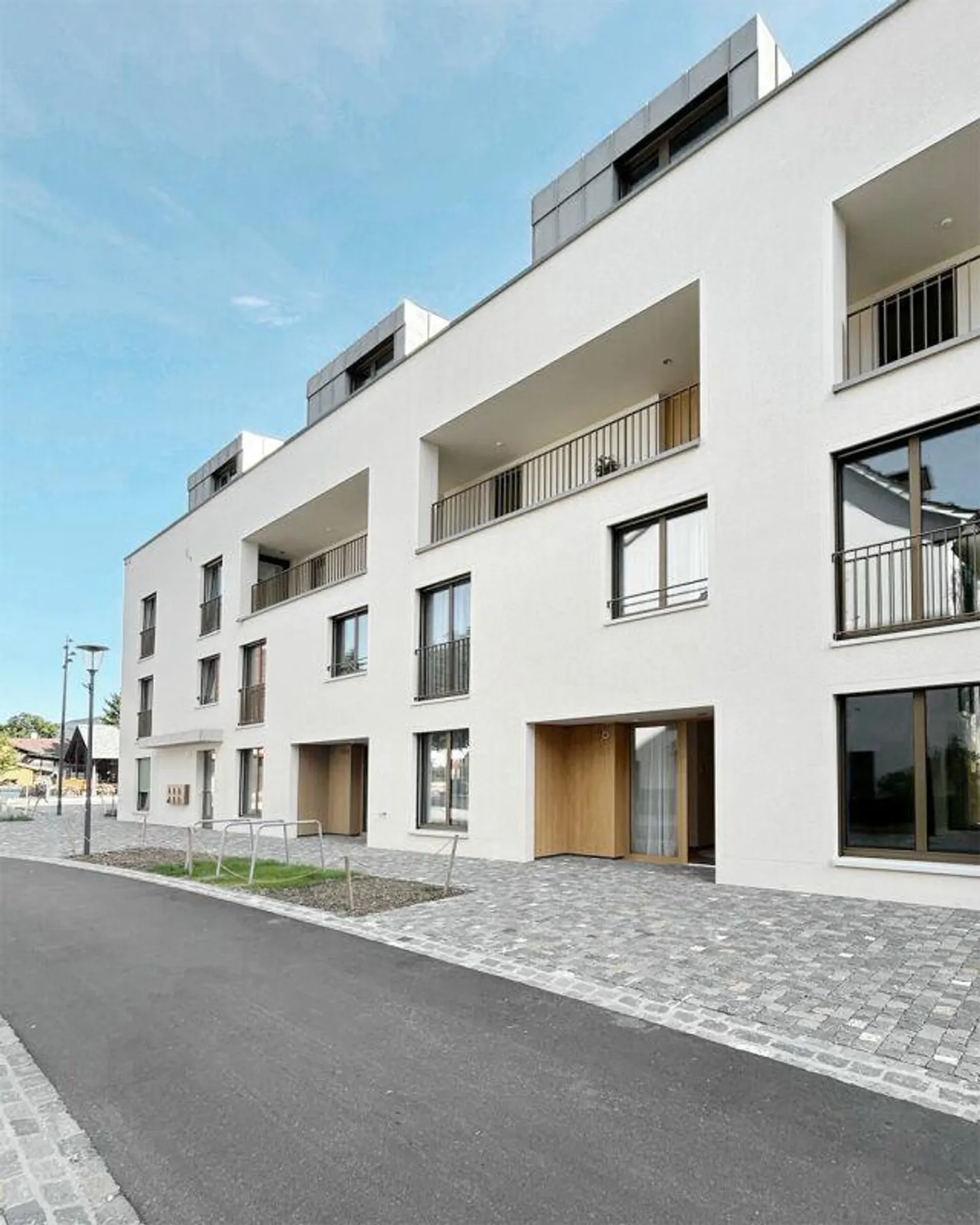 4.5-room maisonette with a house feel and charming garden - Photo 12 of 13